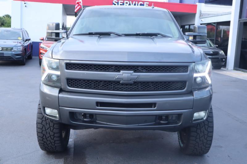 Chevrolet Silverado 1500 LT Crew Cab 4WD 2011