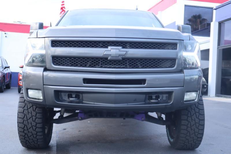 Chevrolet Silverado 1500 LT Crew Cab 4WD 2011