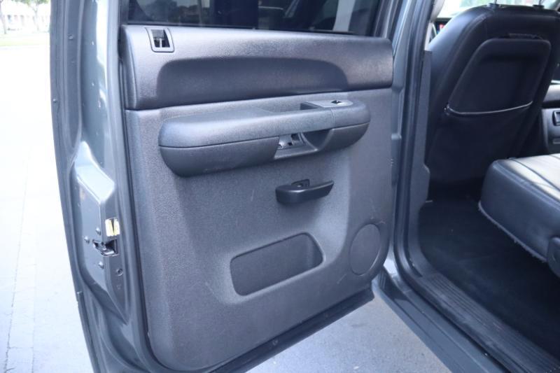 Chevrolet Silverado 1500 LT Crew Cab 4WD 2011