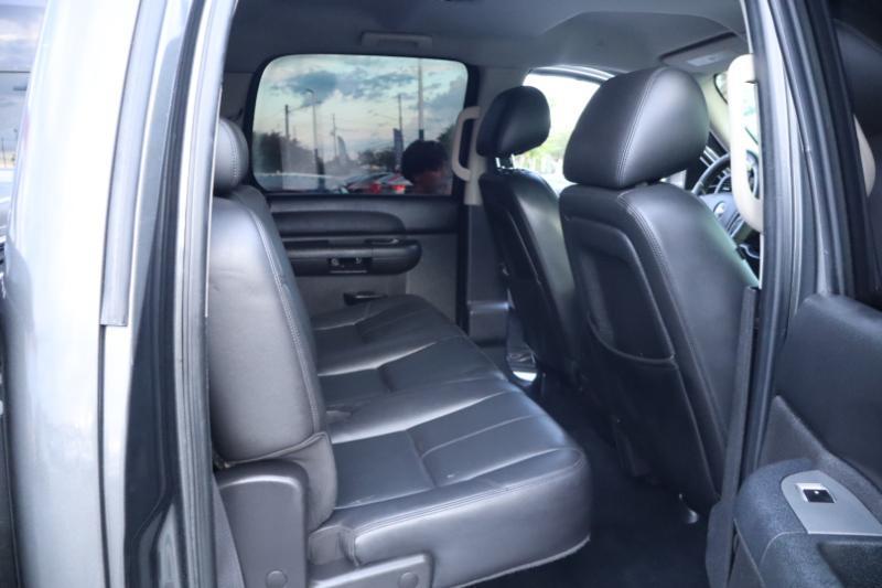 Chevrolet Silverado 1500 LT Crew Cab 4WD 2011