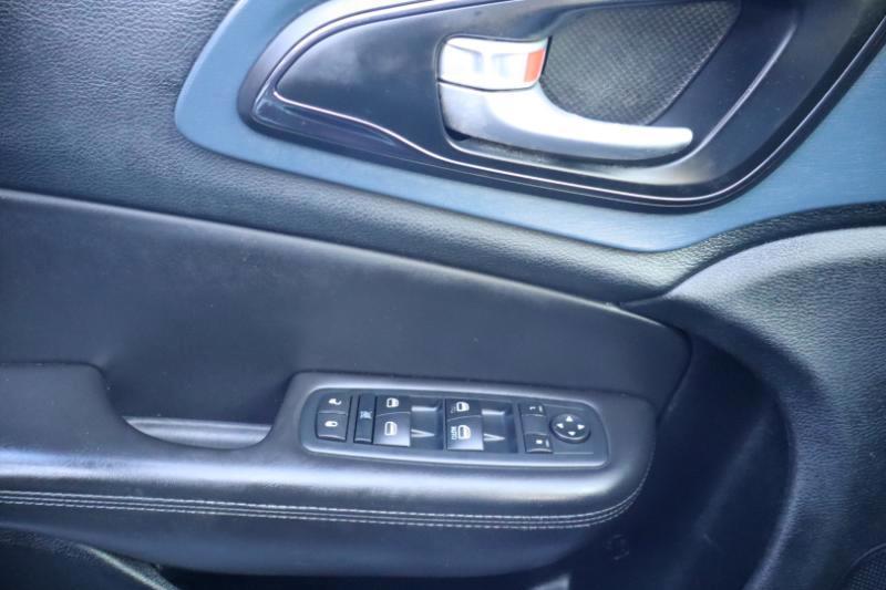 Chrysler 200 S 2015