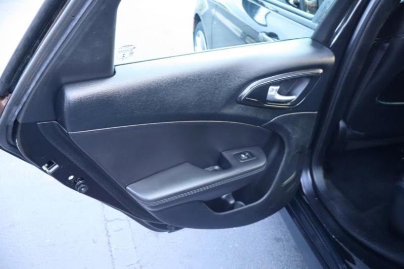 Chrysler 200 S 2015