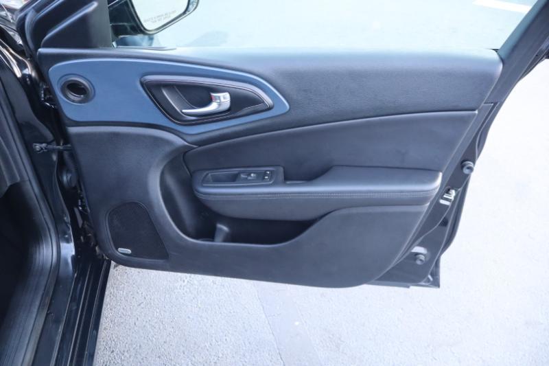 Chrysler 200 S 2015