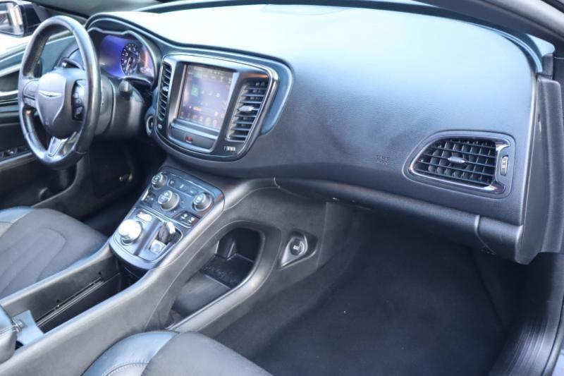 Chrysler 200 S 2015