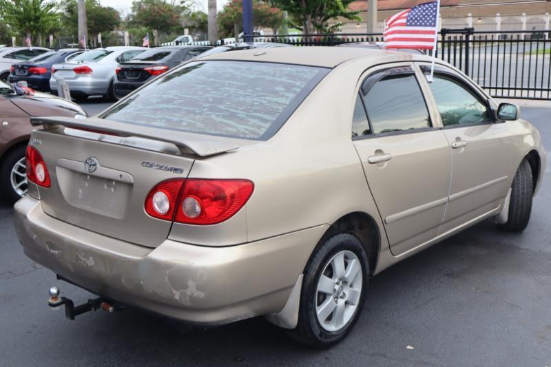 Toyota Corolla CE 2006