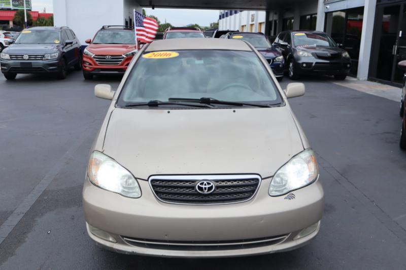 Toyota Corolla CE 2006
