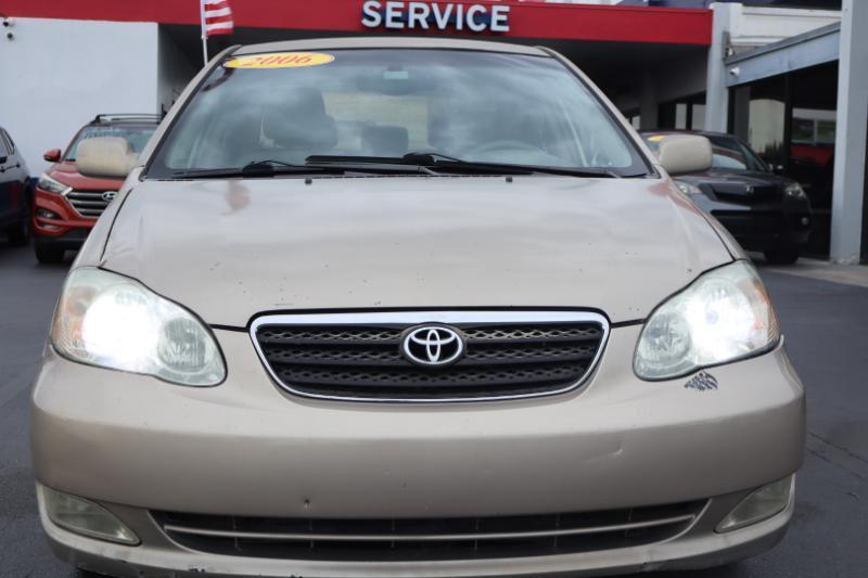 Toyota Corolla CE 2006