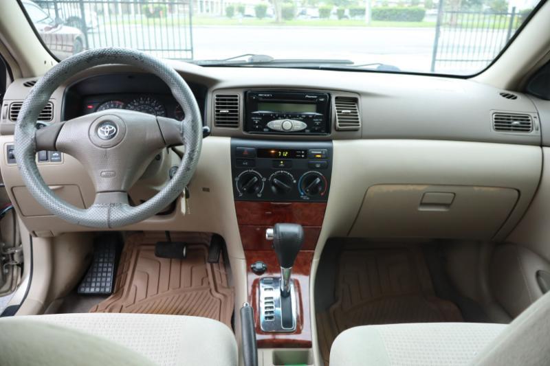 Toyota Corolla CE 2006
