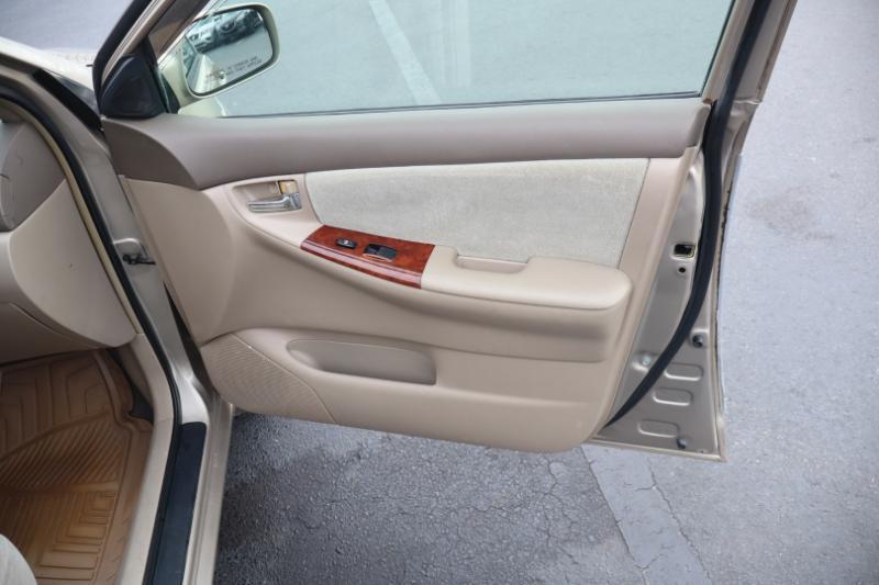 Toyota Corolla CE 2006