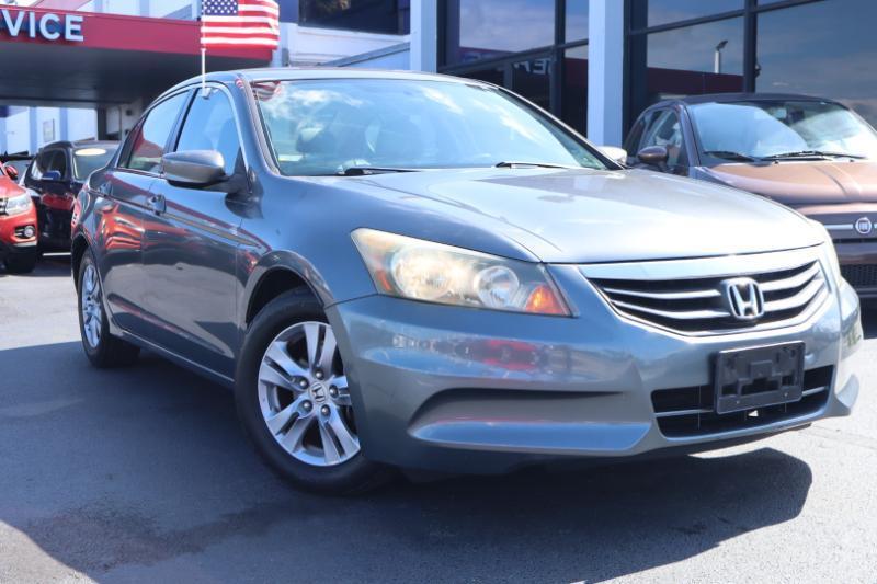 Honda Accord LX-P Sedan AT 2011