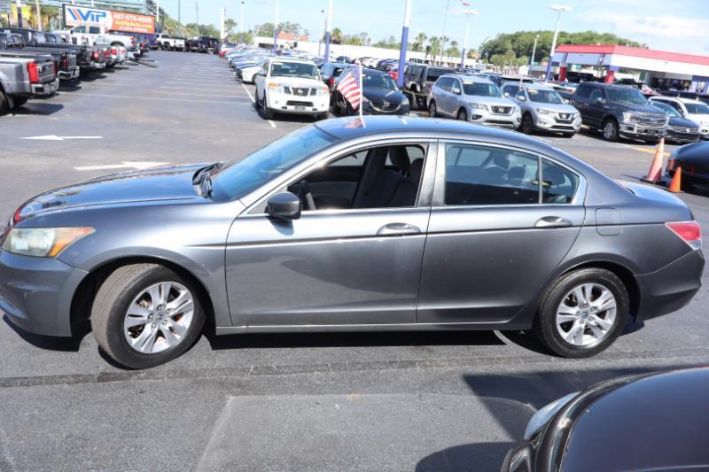 Honda Accord LX-P Sedan AT 2011