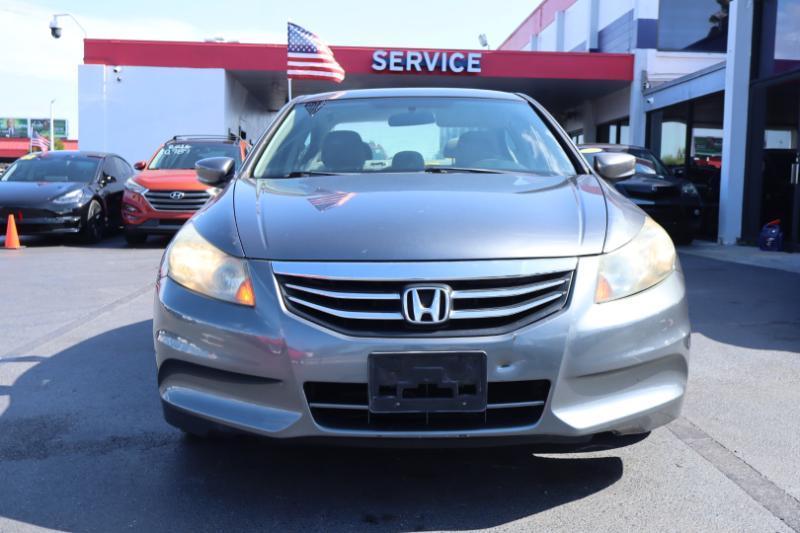 Honda Accord LX-P Sedan AT 2011