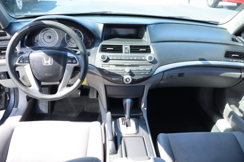 Honda Accord LX-P Sedan AT 2011