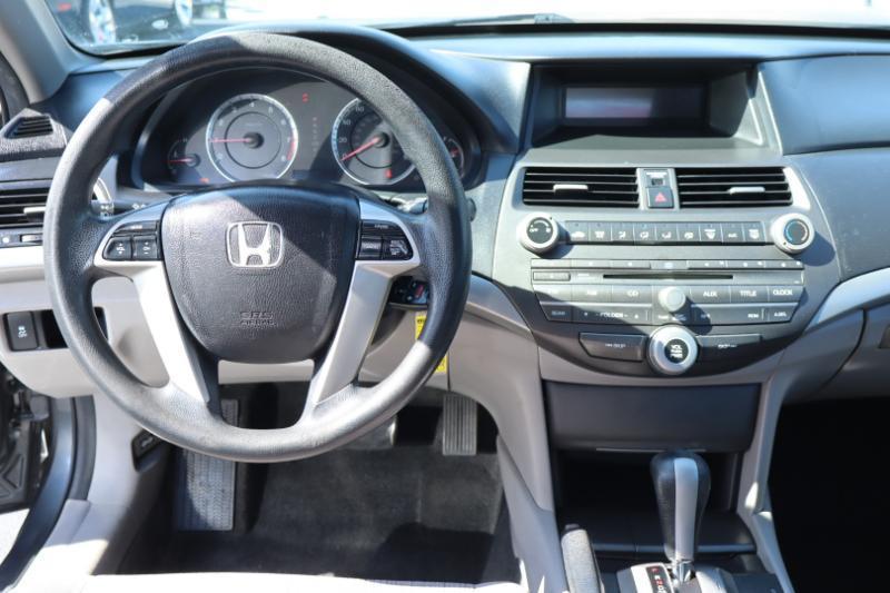 Honda Accord LX-P Sedan AT 2011