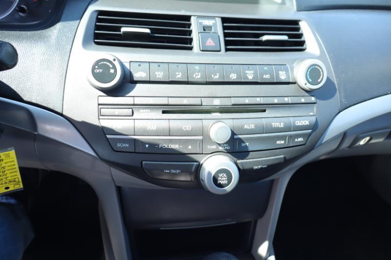 Honda Accord LX-P Sedan AT 2011
