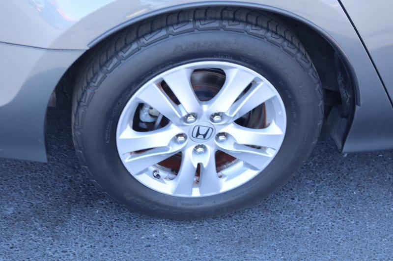 Honda Accord LX-P Sedan AT 2011