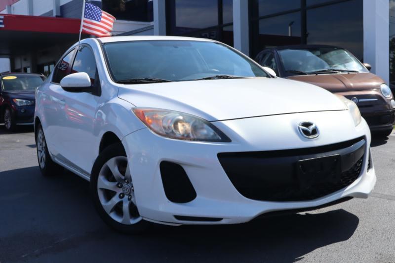 Mazda MAZDA3 i Sport 4-Door 2012