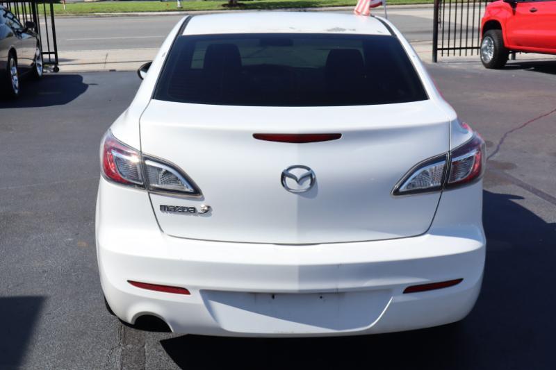 Mazda MAZDA3 i Sport 4-Door 2012