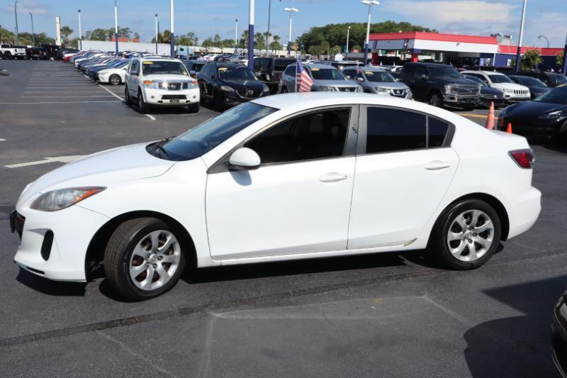 Mazda MAZDA3 i Sport 4-Door 2012