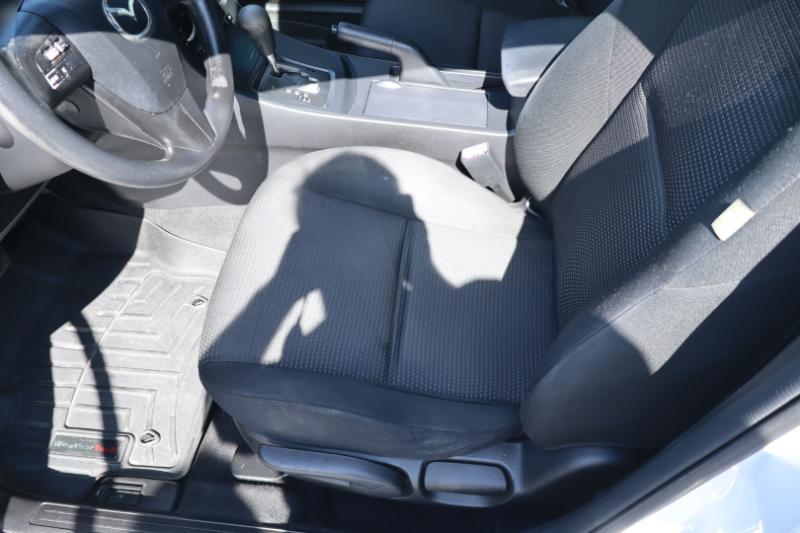 Mazda MAZDA3 i Sport 4-Door 2012