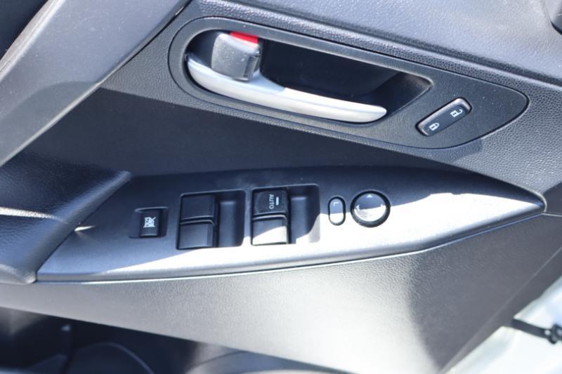 Mazda MAZDA3 i Sport 4-Door 2012