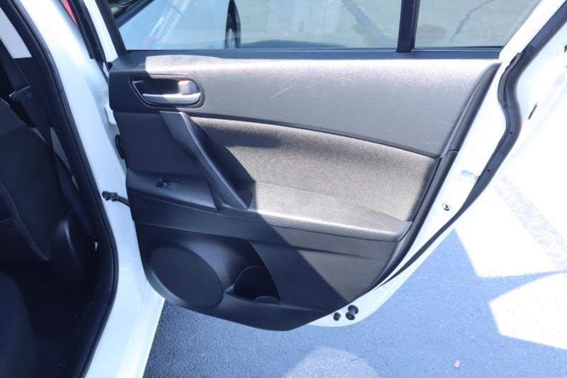 Mazda MAZDA3 i Sport 4-Door 2012