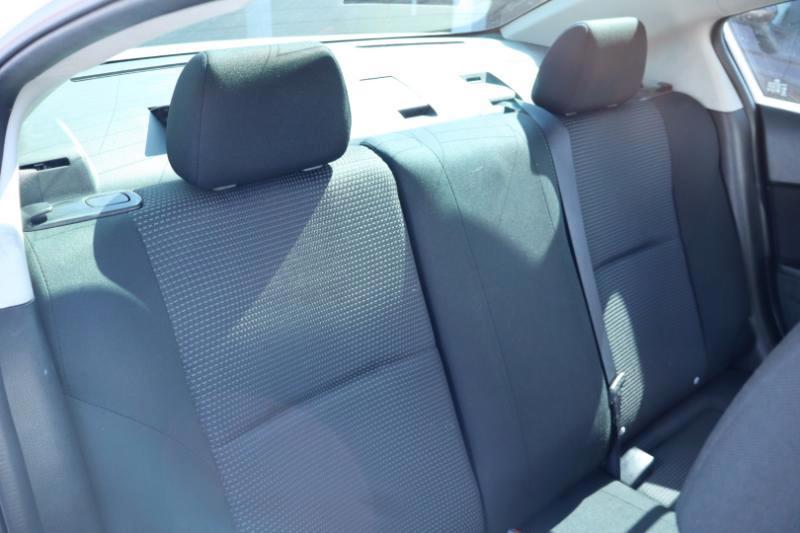 Mazda MAZDA3 i Sport 4-Door 2012