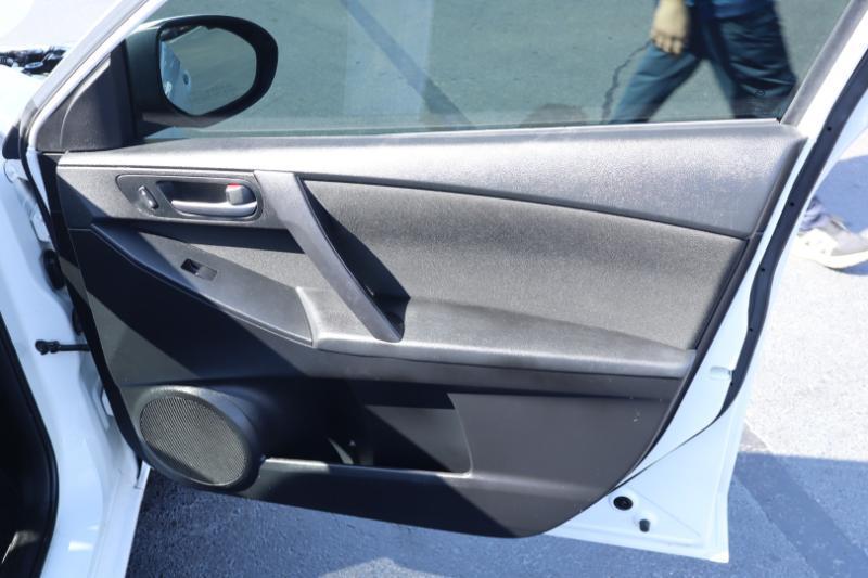 Mazda MAZDA3 i Sport 4-Door 2012