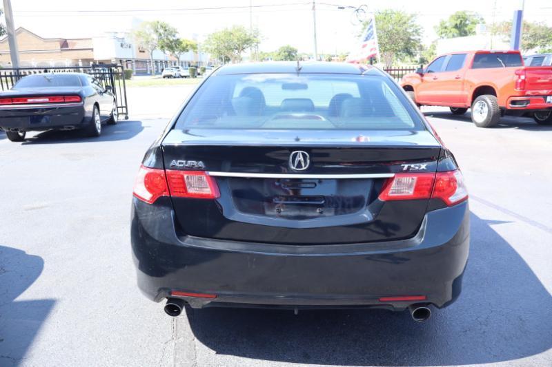 Acura TSX 5-Speed AT with Tech Package 2011