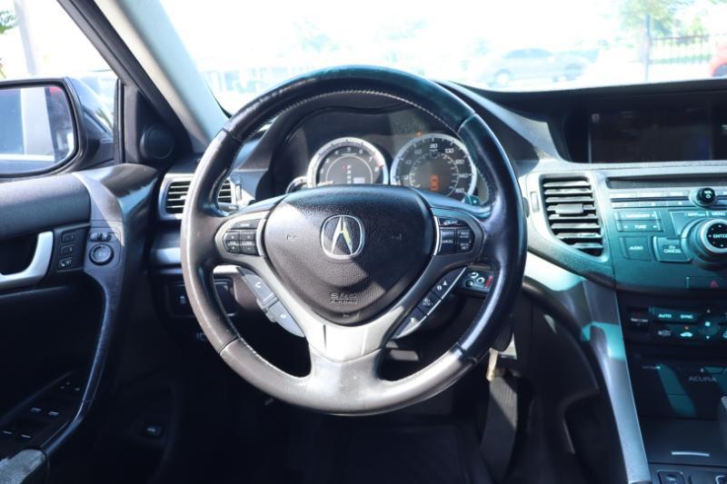 Acura TSX 5-Speed AT with Tech Package 2011