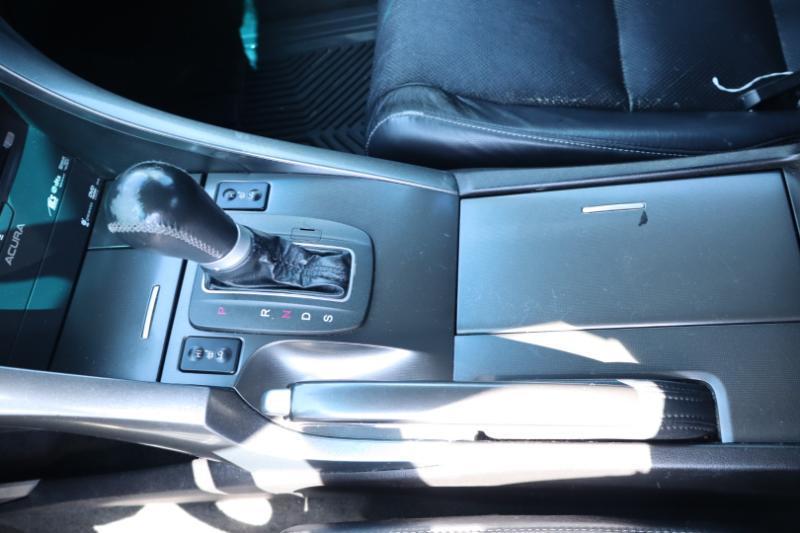 Acura TSX 5-Speed AT with Tech Package 2011