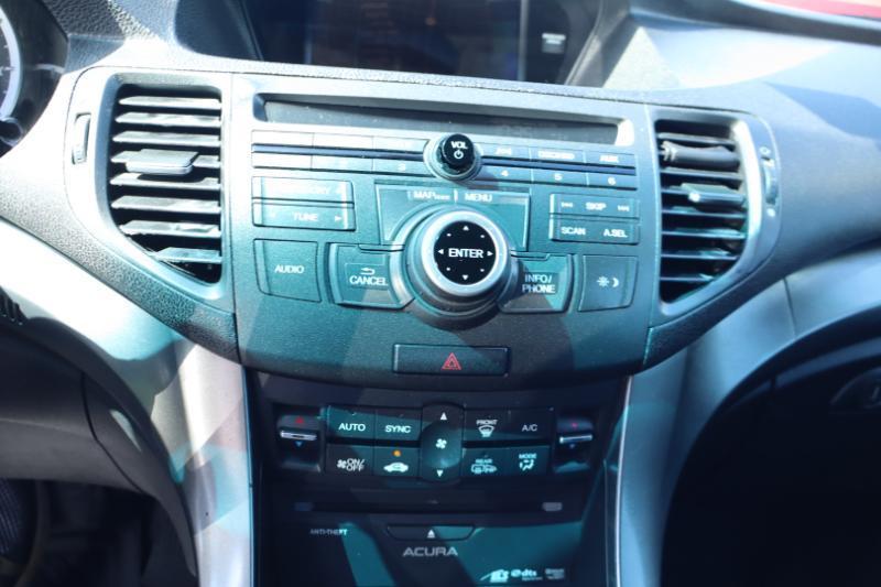 Acura TSX 5-Speed AT with Tech Package 2011