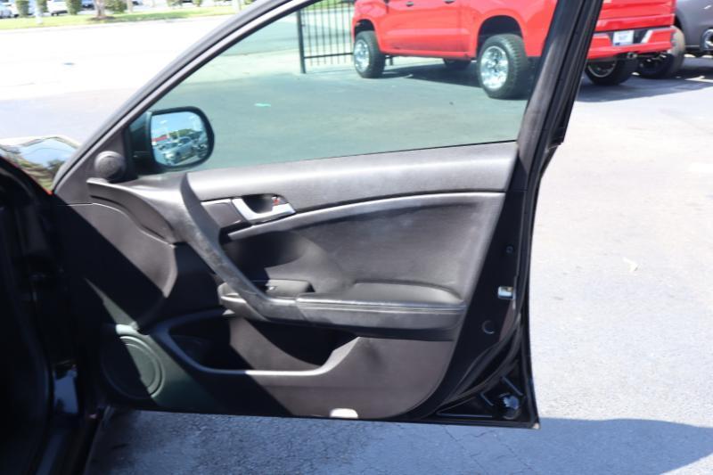 Acura TSX 5-Speed AT with Tech Package 2011