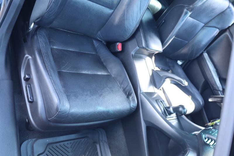 Acura TSX 5-Speed AT with Tech Package 2011