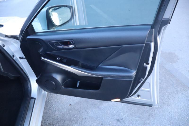 Lexus IS 250 RWD 2014