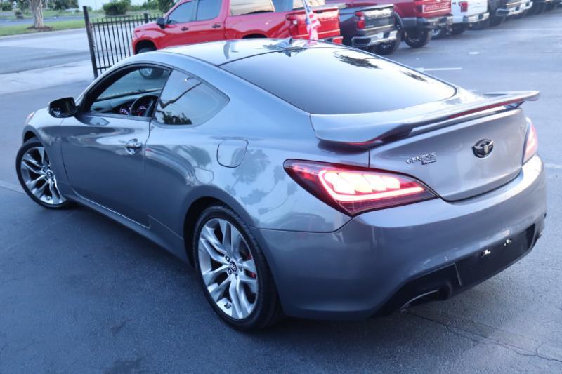 Hyundai Genesis Coupe 3.8 R-Spec 6MT 2013