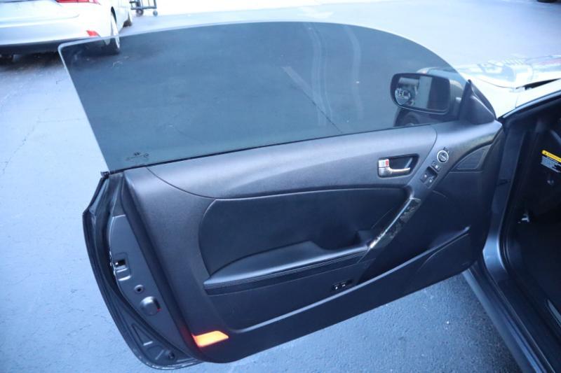Hyundai Genesis Coupe 3.8 R-Spec 6MT 2013