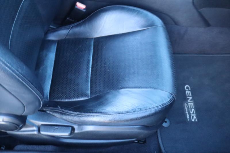 Hyundai Genesis Coupe 3.8 R-Spec 6MT 2013