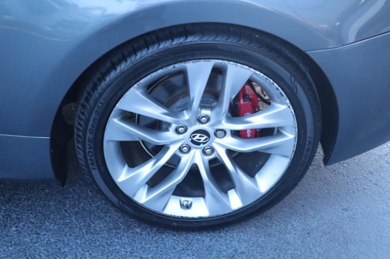 Hyundai Genesis Coupe 3.8 R-Spec 6MT 2013