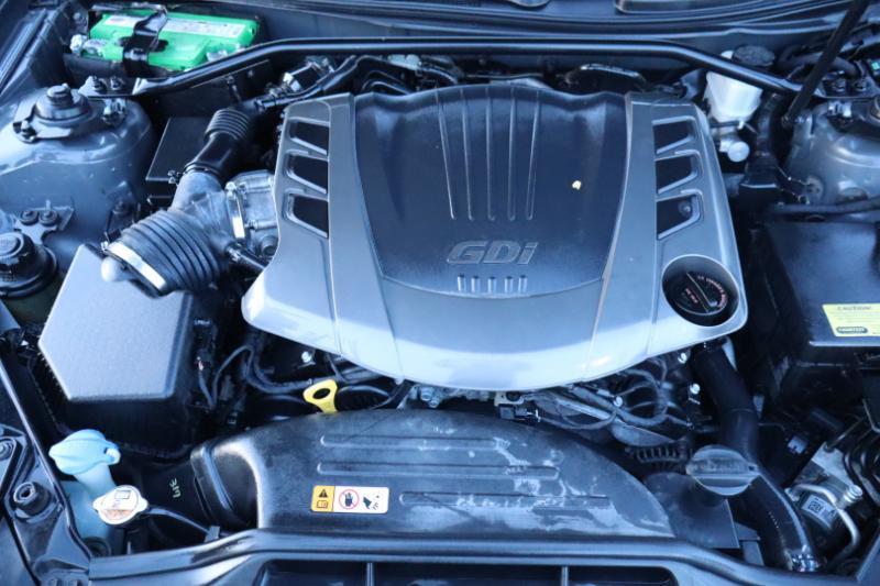 Hyundai Genesis Coupe 3.8 R-Spec 6MT 2013