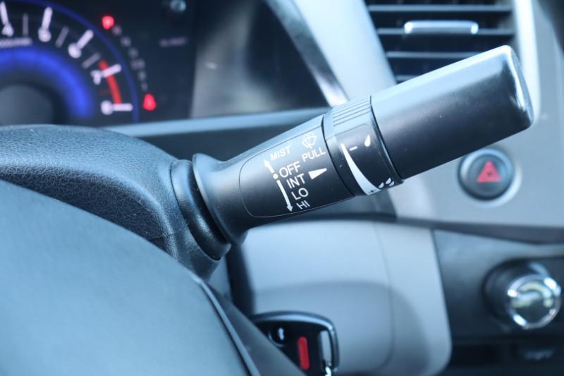 Honda Civic EX-L Sedan 5-Speed AT 2012