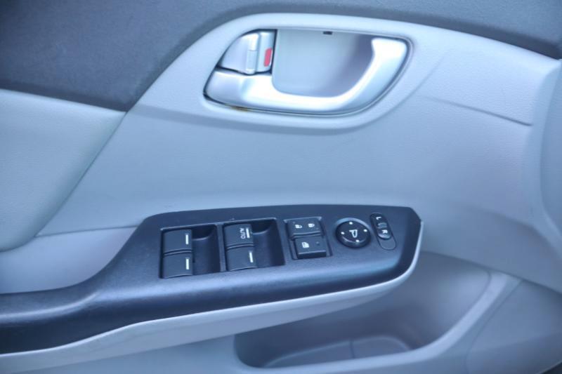 Honda Civic EX-L Sedan 5-Speed AT 2012