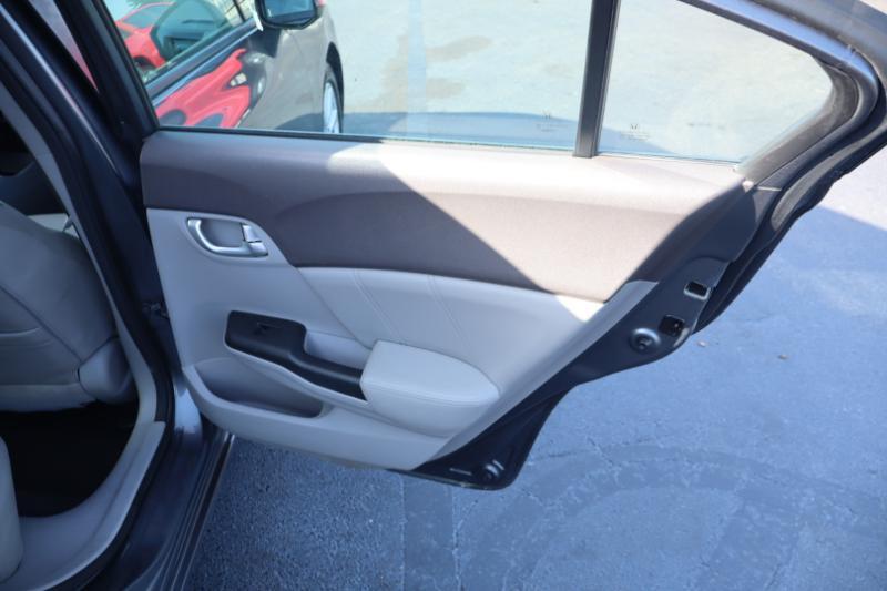 Honda Civic EX-L Sedan 5-Speed AT 2012