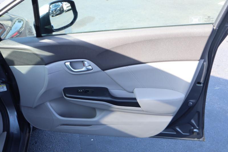 Honda Civic EX-L Sedan 5-Speed AT 2012