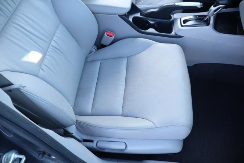 Honda Civic EX-L Sedan 5-Speed AT 2012