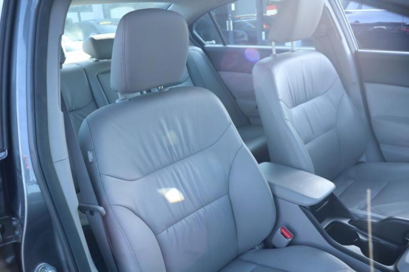 Honda Civic EX-L Sedan 5-Speed AT 2012