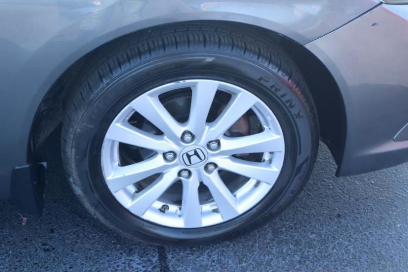 Honda Civic EX-L Sedan 5-Speed AT 2012
