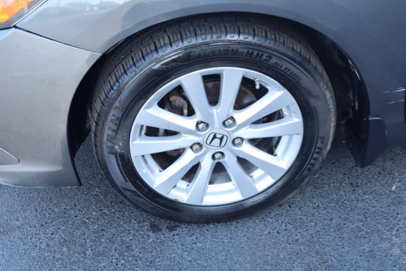 Honda Civic EX-L Sedan 5-Speed AT 2012