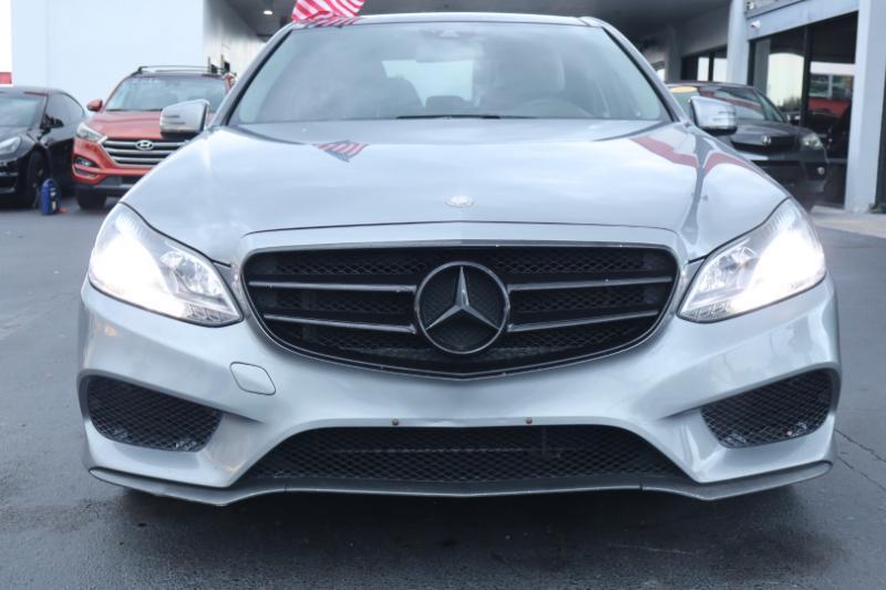 Mercedes-Benz E-Class E350 Luxury Sedan 2014