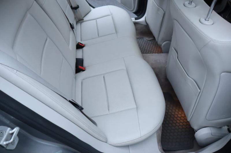 Mercedes-Benz E-Class E350 Luxury Sedan 2014